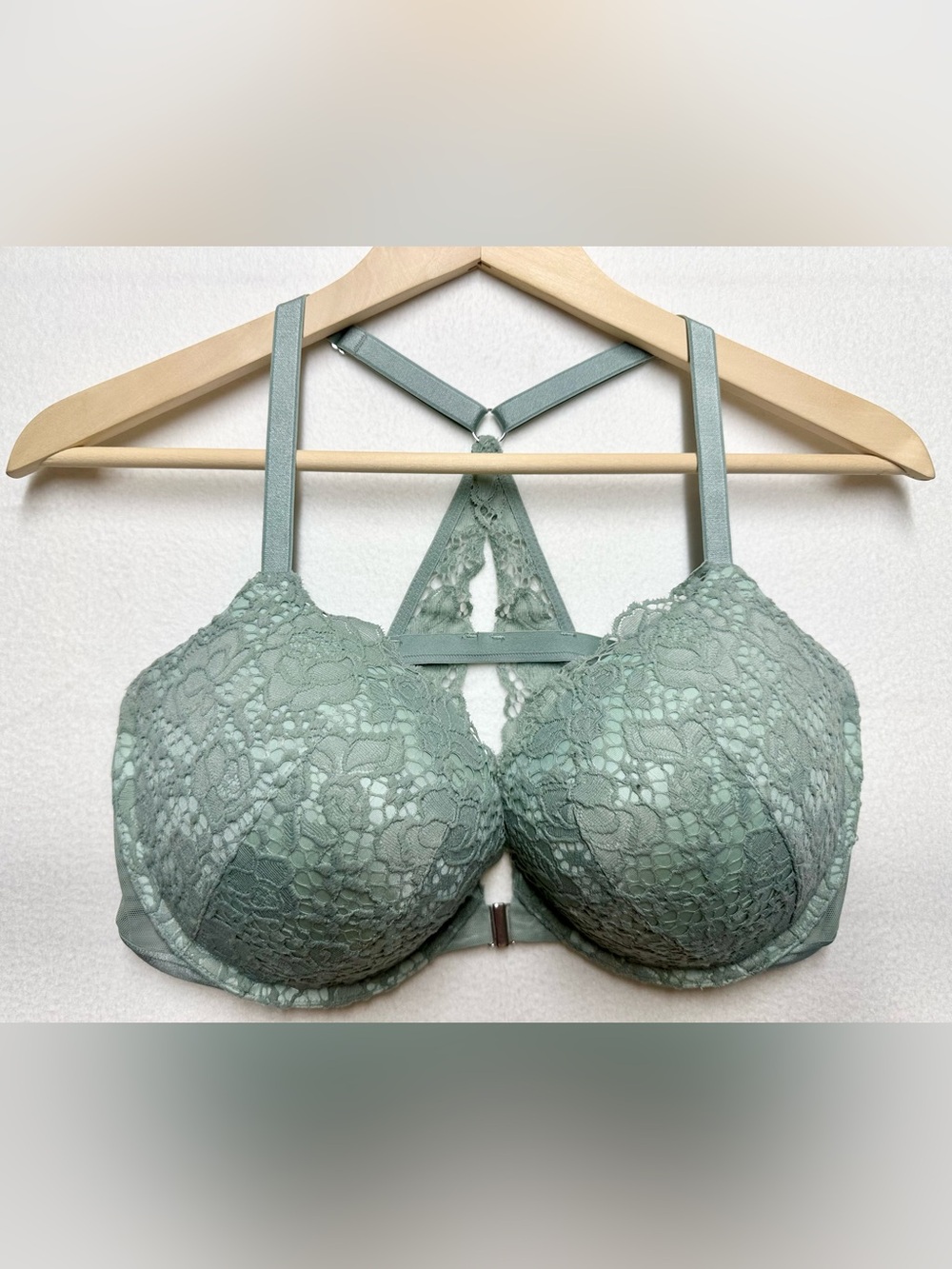 Victoria’s Secret Very Sexy Push‑Up Bra – Size 38DD - Mint Green